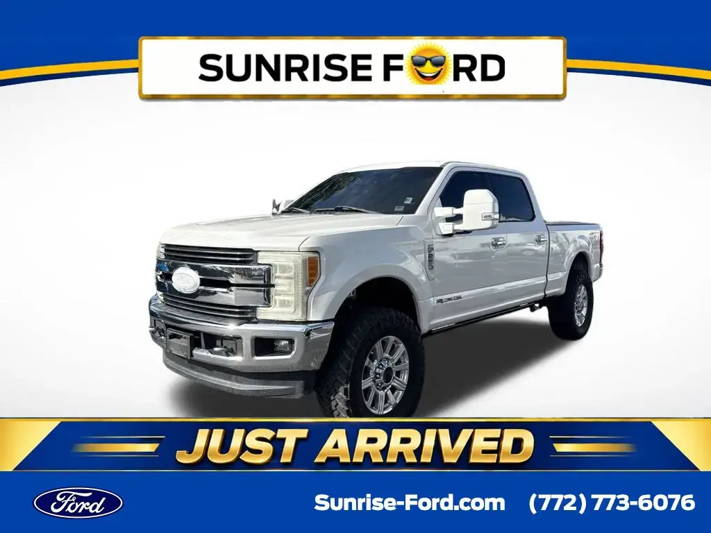 Ford F-250 Super Duty 2017 4x4 King Ranch 4 puertas Cabina Doble caja corta de 6.8 pies Pickup
