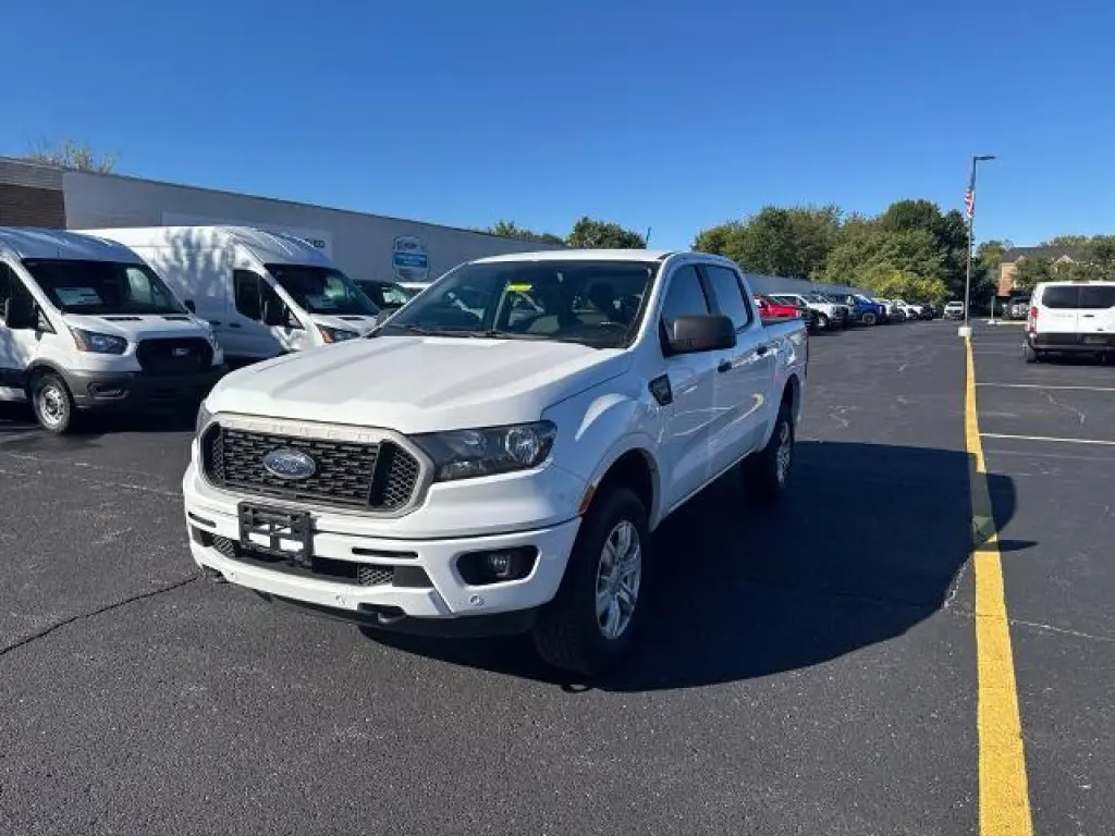 Ford Ranger 2022 4x4 XLT 4 puertas SuperCrew caja corta de 5.1 pies