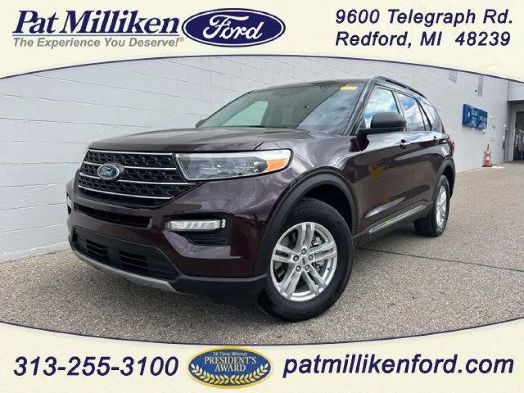 Ford Explorer 2023 AWD XLT SUV de 4 puertas
