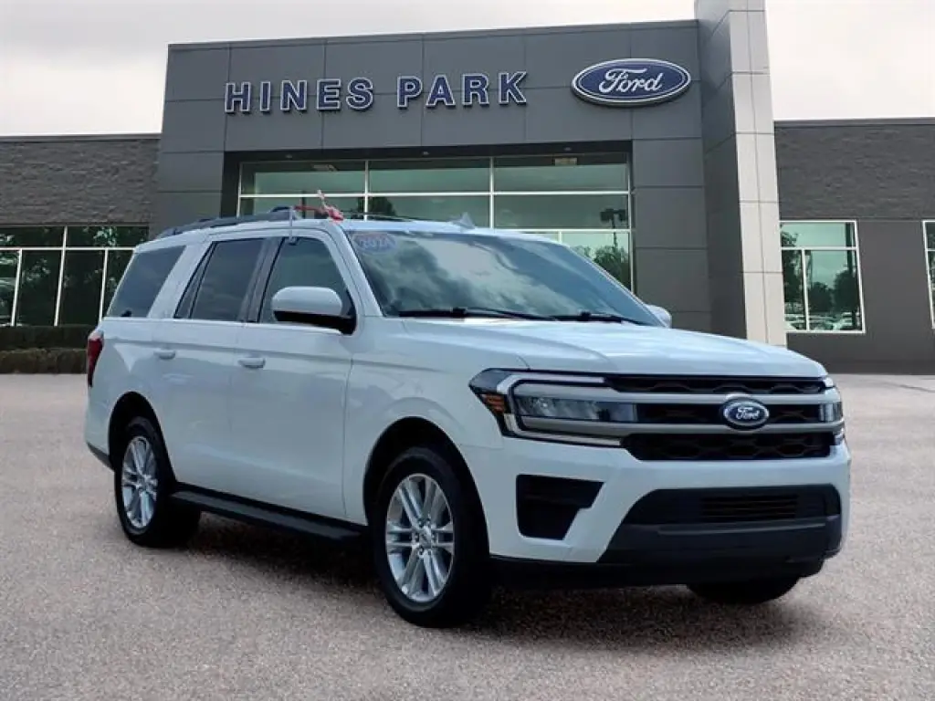 Ford Expedition 2024 4x4 XLT SUV de 4 puertas