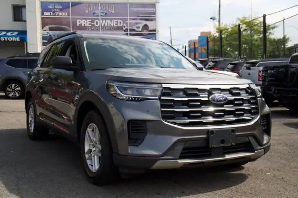 Ford Explorer 2025 AWD Active SUV de 4 puertas