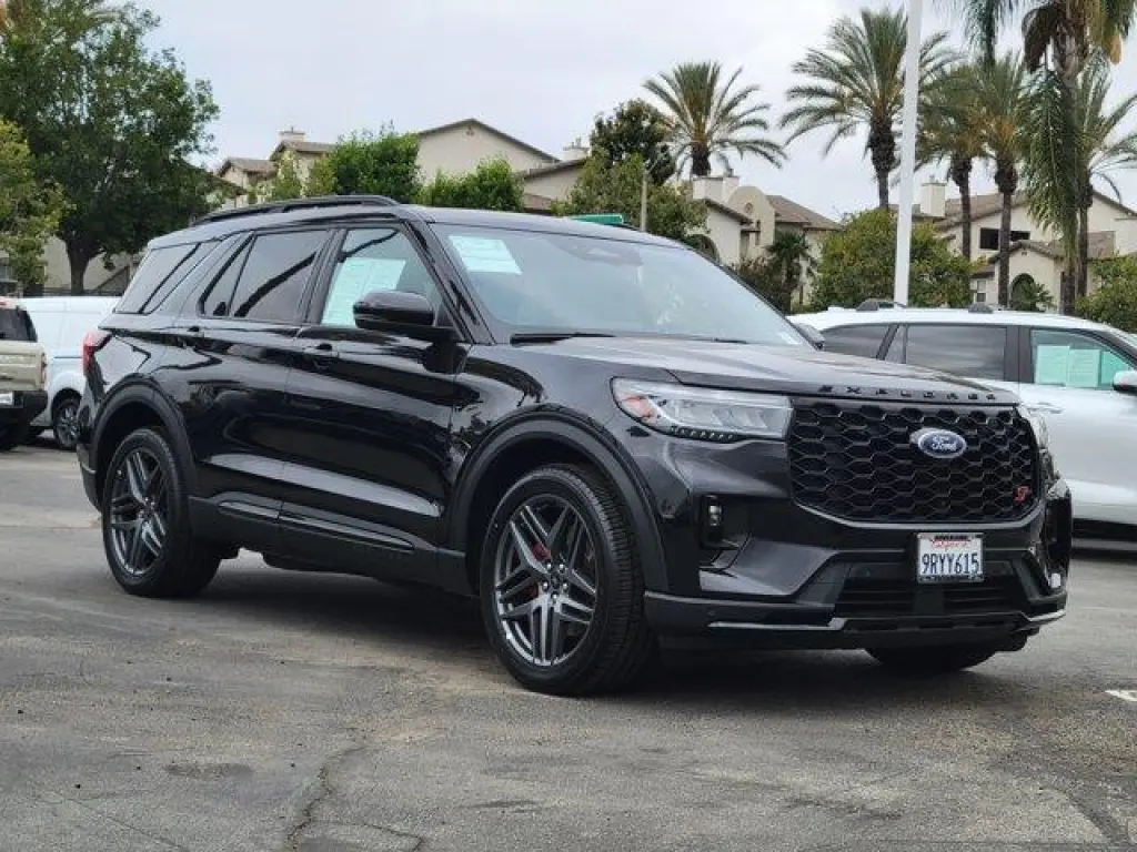 Ford Explorer 2025 AWD ST SUV de 4 puertas