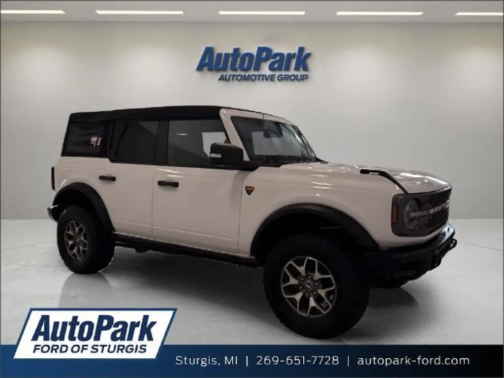Ford Bronco 2024 4x4 Badlands SUV de 4 puertas