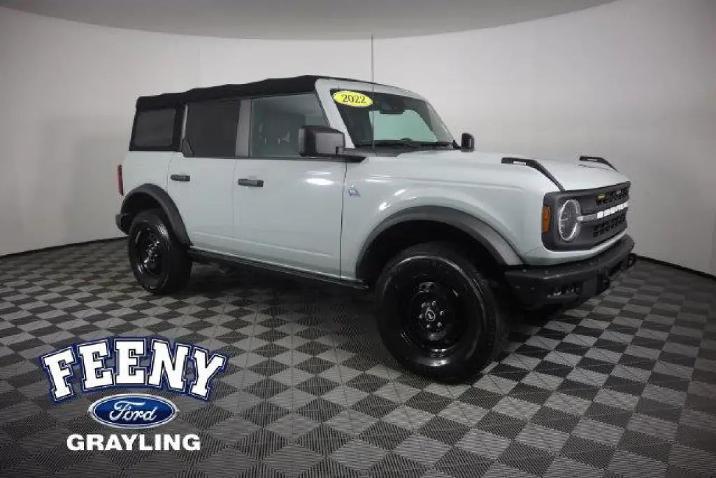 Ford Bronco 2022 4x4 Black Diamond 4dr SUV