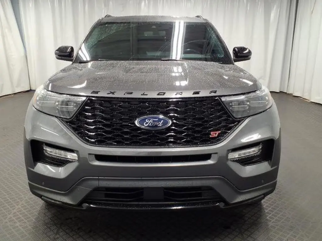 Ford Explorer 2023 AWD ST SUV de 4 puertas
