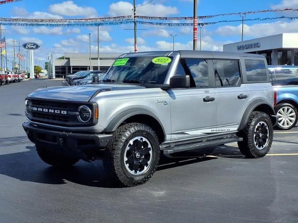 Ford Bronco 2022 4x4 Black Diamond 4dr SUV