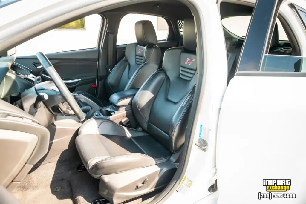 Ford Focus 2014 ST Hatchback de 4 puertas