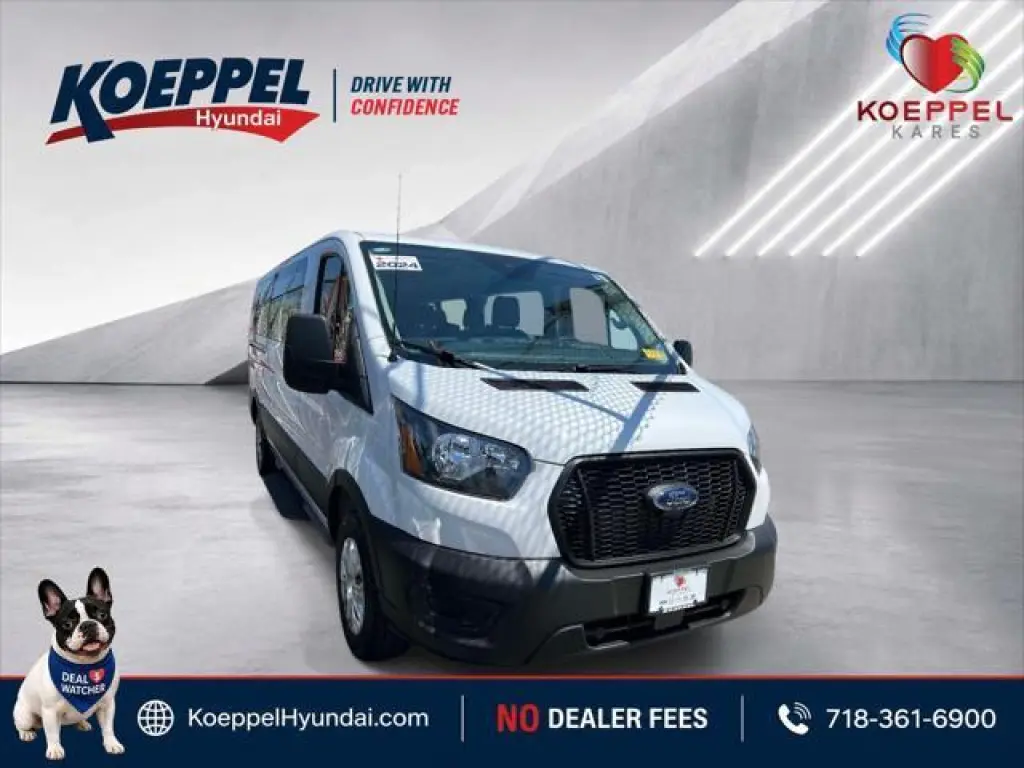Furgoneta de pasajeros Ford Transit 2024 350 XL de 3 puertas, distancia entre ejes larga y techo bajo