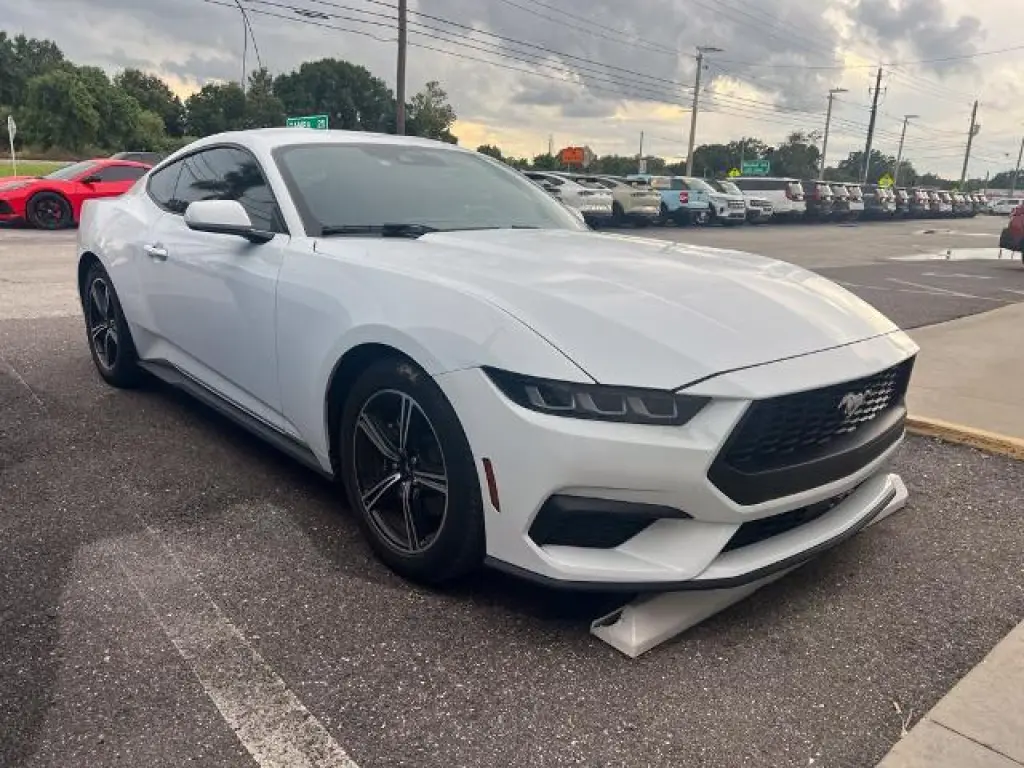 Ford Mustang 2024 EcoBoost 2 puertas Fastback