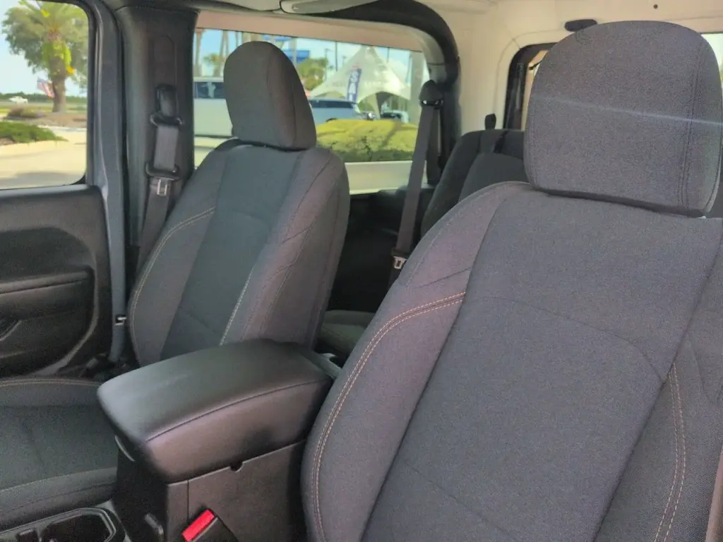 Jeep Wrangler 2026 4x4 Sport 2dr SUV