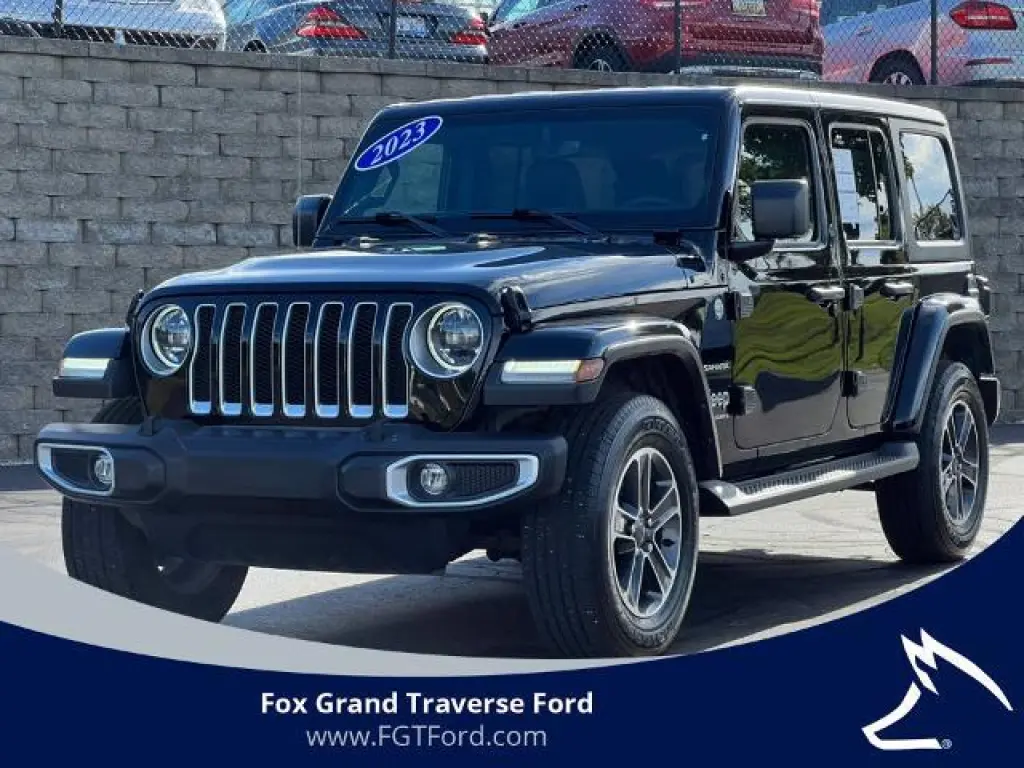 Jeep Wrangler 2023 4x4 Sahara 4 puertas SUV