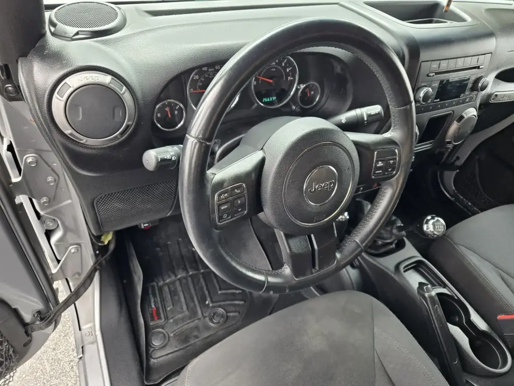 Jeep Wrangler 2015 4x4 Sport 2dr SUV