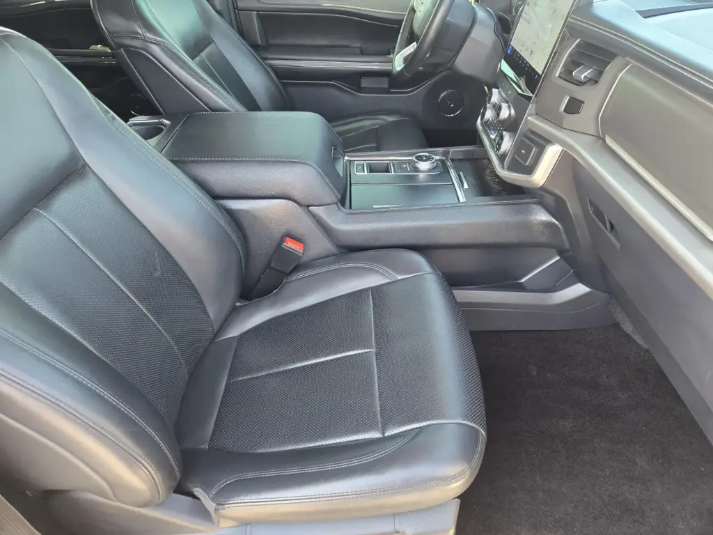 Ford Expedition 2022 4x2 XLT 4dr SUV