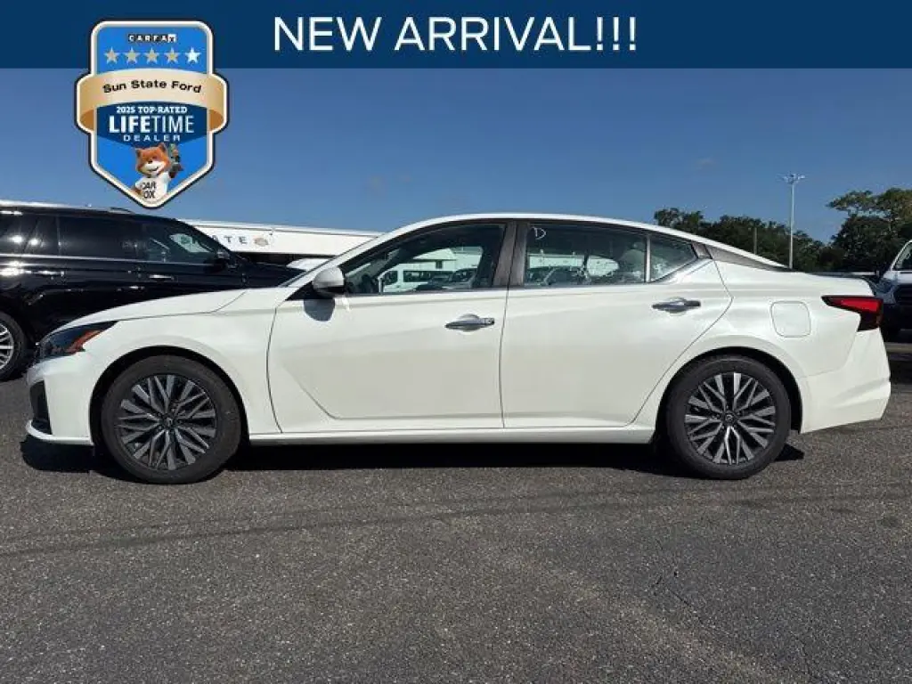 Nissan Altima 2023 2.5 SV 4dr Sedan