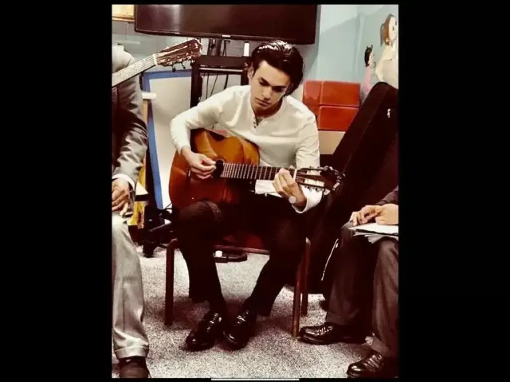 Clases de Guitarra acústica