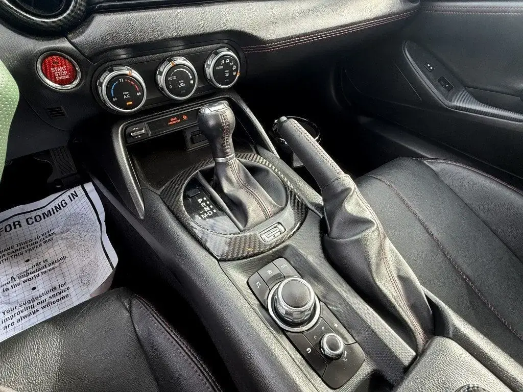 Mazda MX-5 Miata RF 2017 Gran Turismo 2dr Conversible 6M