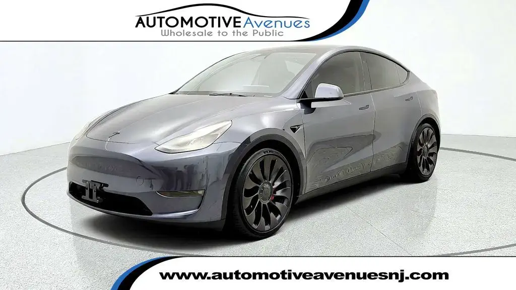 Tesla Model Y 2023 AWD Performance 4dr Crossover