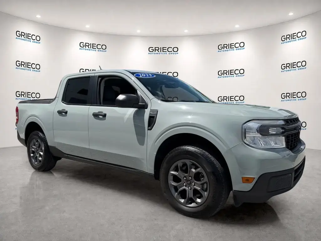 Ford Maverick 2023 AWD XL 4dr SuperCrew con plataforma de 4.5 pies de largo.
