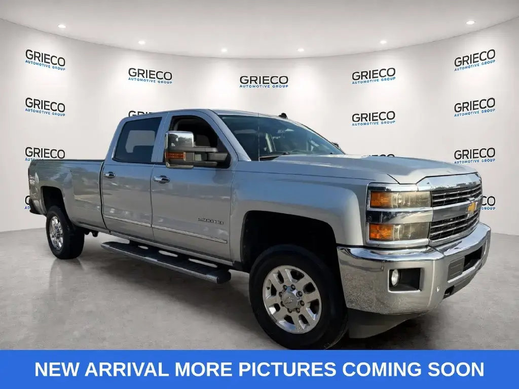 Chevrolet Silverado 2500HD 2015 4x4 LTZ 4dr Crew Cab SB