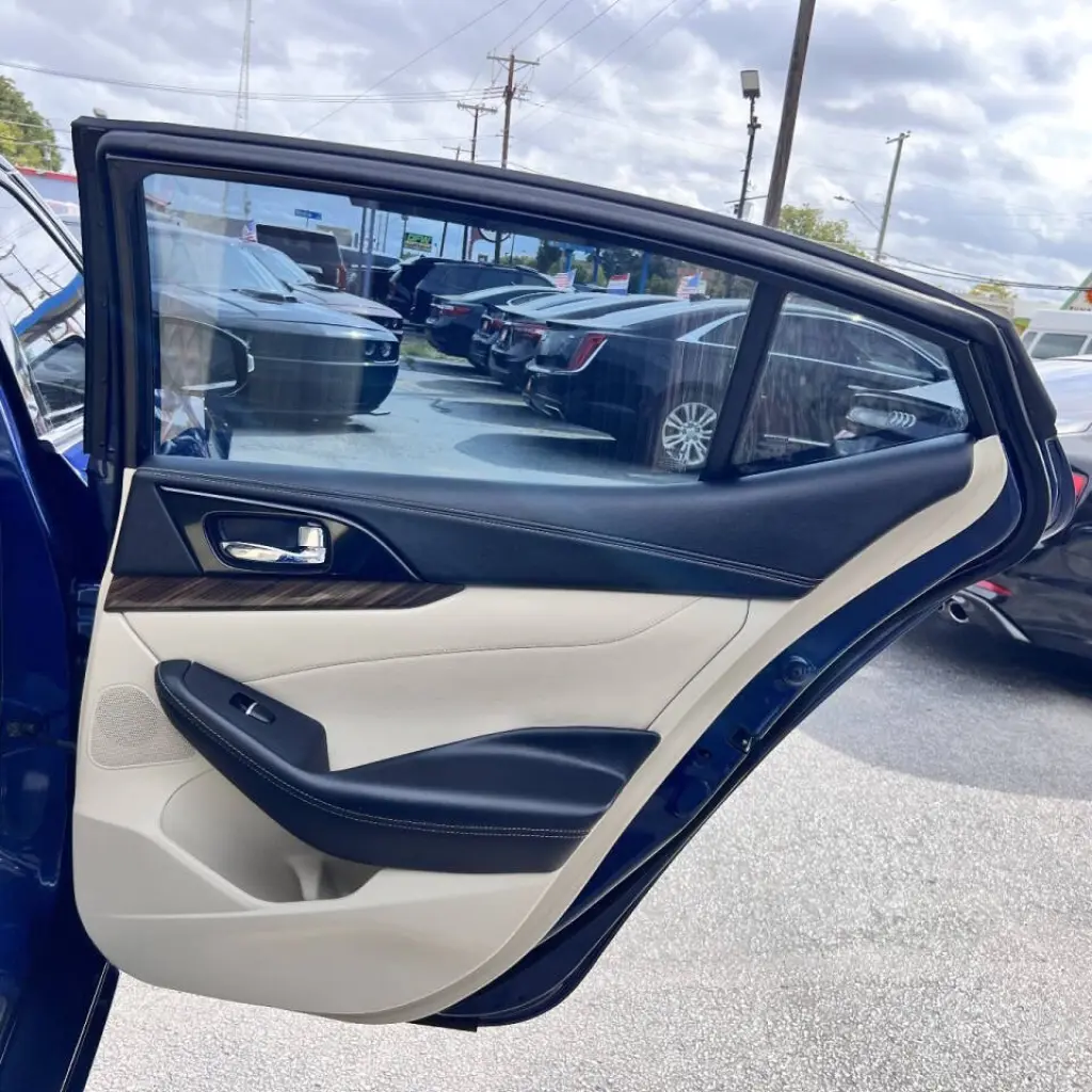 2016 Nissan Maxima