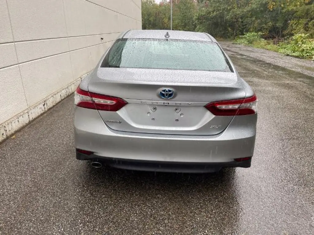 Toyota Camry Híbrida 2019 XLE 4dr Sedán