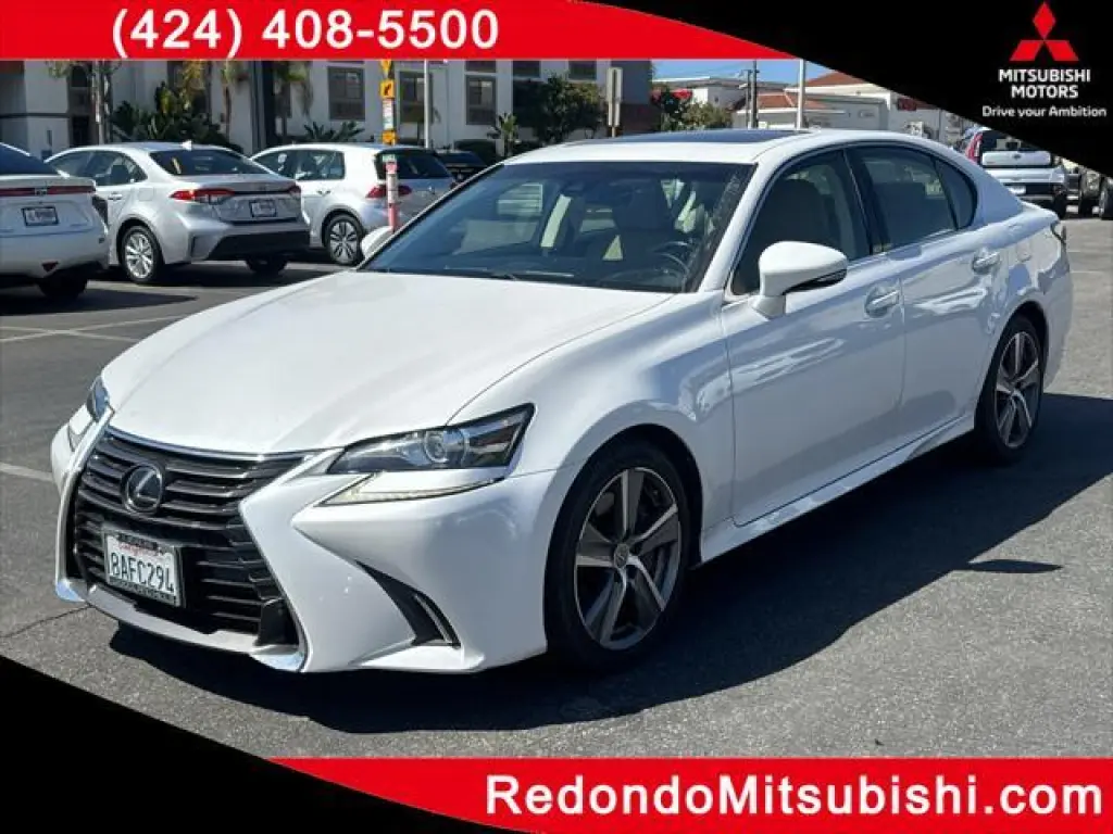 Sedán Lexus GS 200t 2017 de 4 puertas