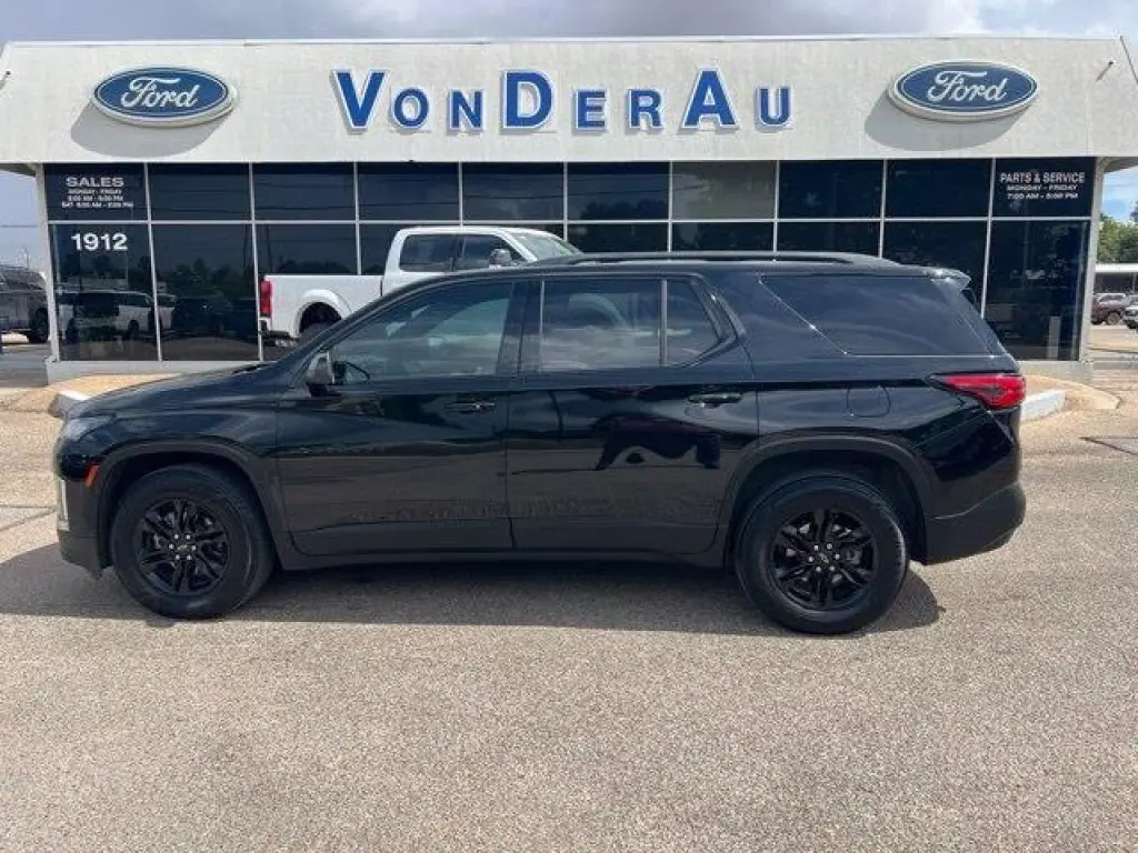 Chevrolet Traverse 2022 LS 4dr SUV w/1LS