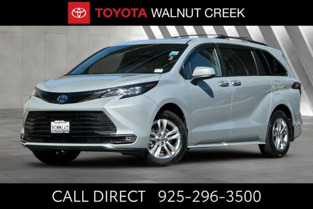 Toyota Sienna 2023 AWD Woodland Edition 7-Pasajeros 4dr Mini-Van