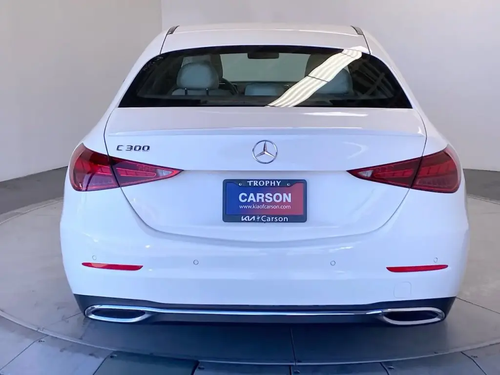 Mercedes-Benz Clase C 2023 C 300 4 Sedán