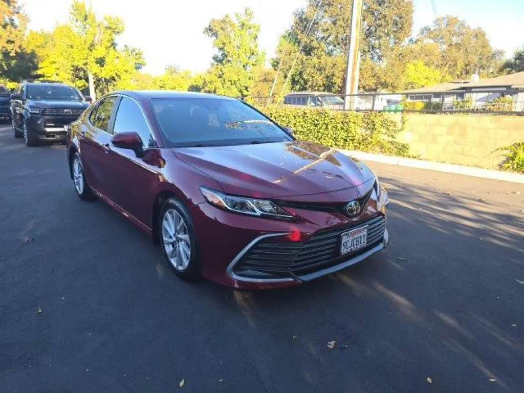 Toyota Camry 2022 LE 4dr Sedán