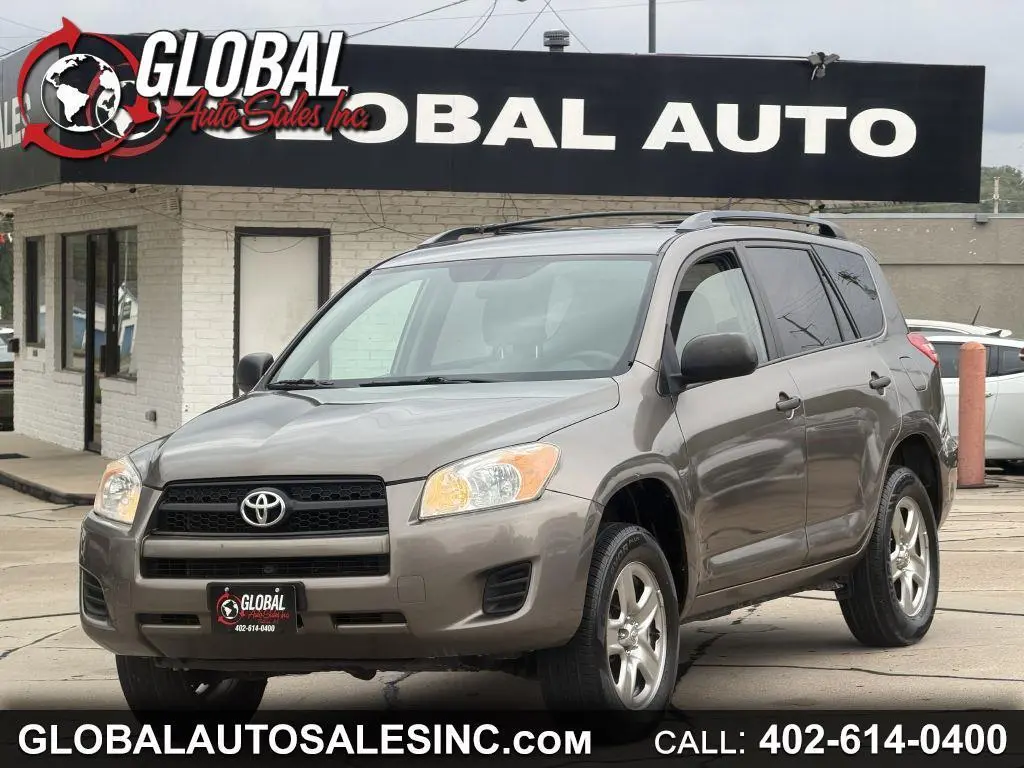 Toyota RAV4 Base I4 4WD 2011
