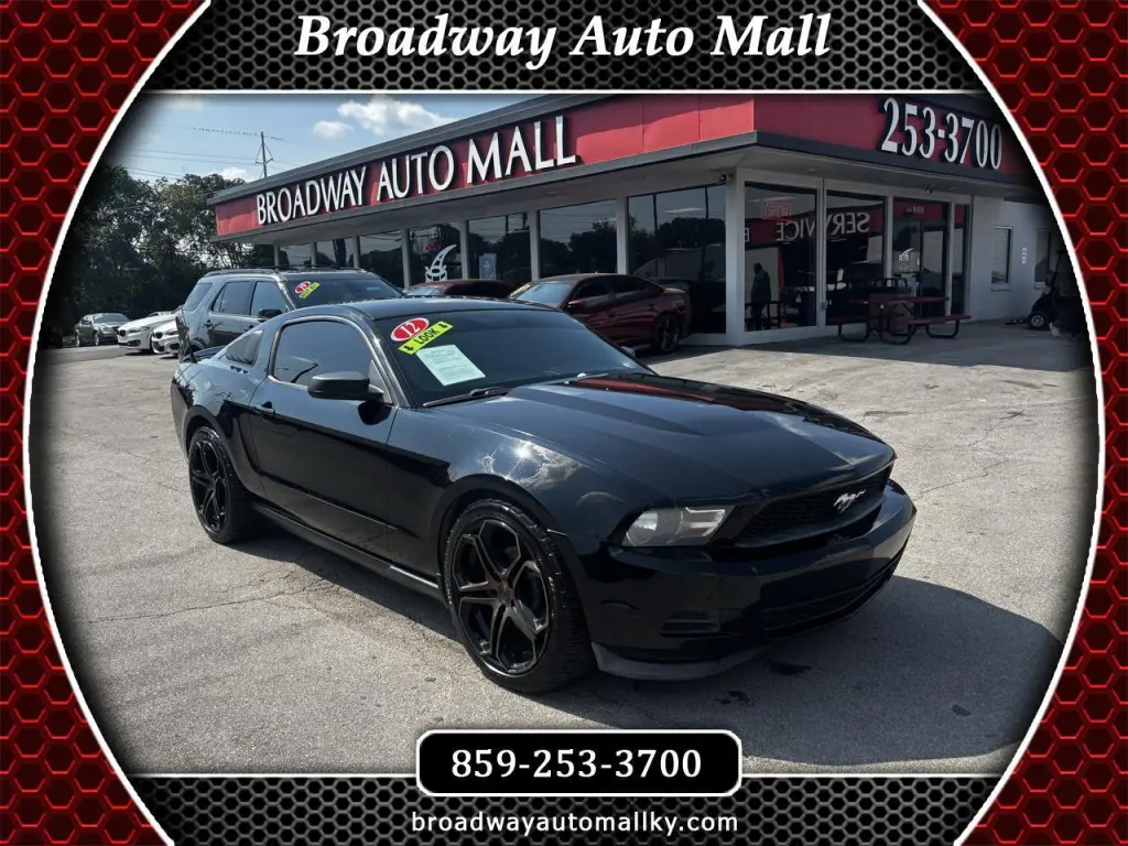 2012 Ford Mustang 2dr Cpe V6