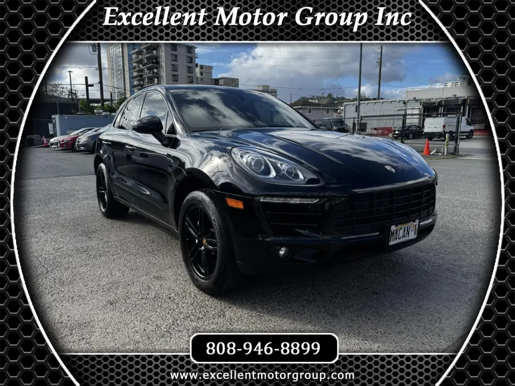 2015 Porsche Macan AWD 4dr S