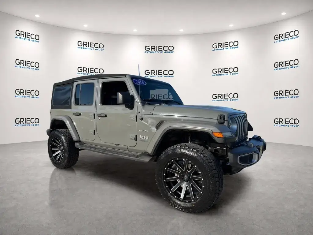 Jeep Wrangler Unlimited 2018 4x4 Moab 4dr SUV (versión de mitad de año)