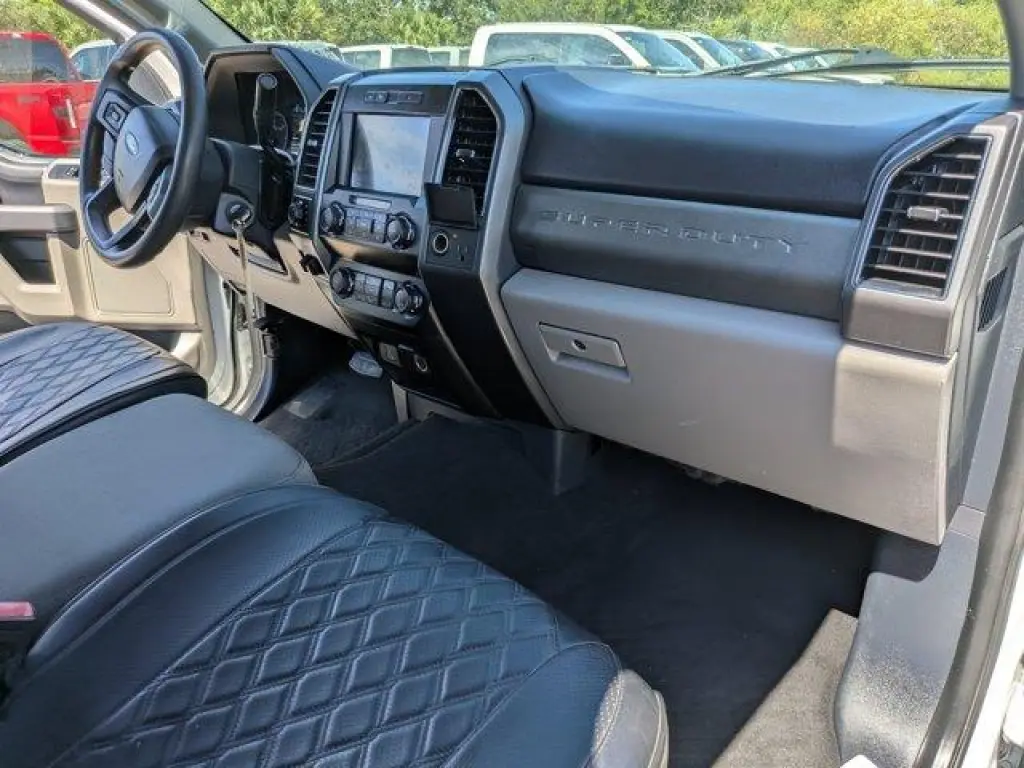 Ford F-250 Super Duty 2022 4x4 XLT 4 puertas Crew Cab 8 pies LB Pickup