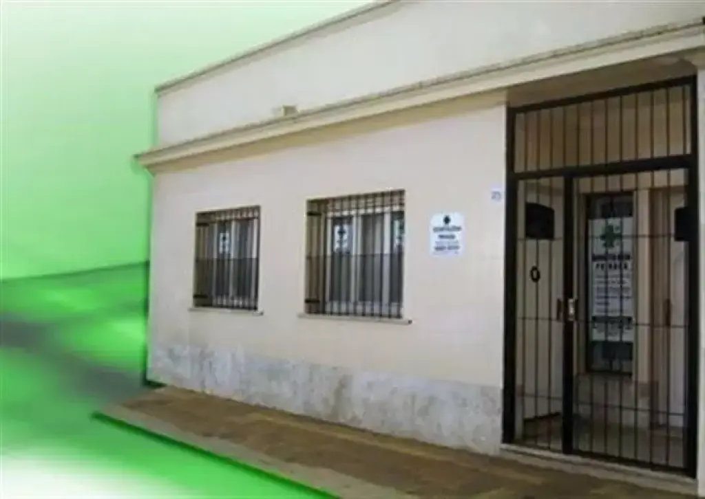 IMPLANTES DENTALES NACIONALES