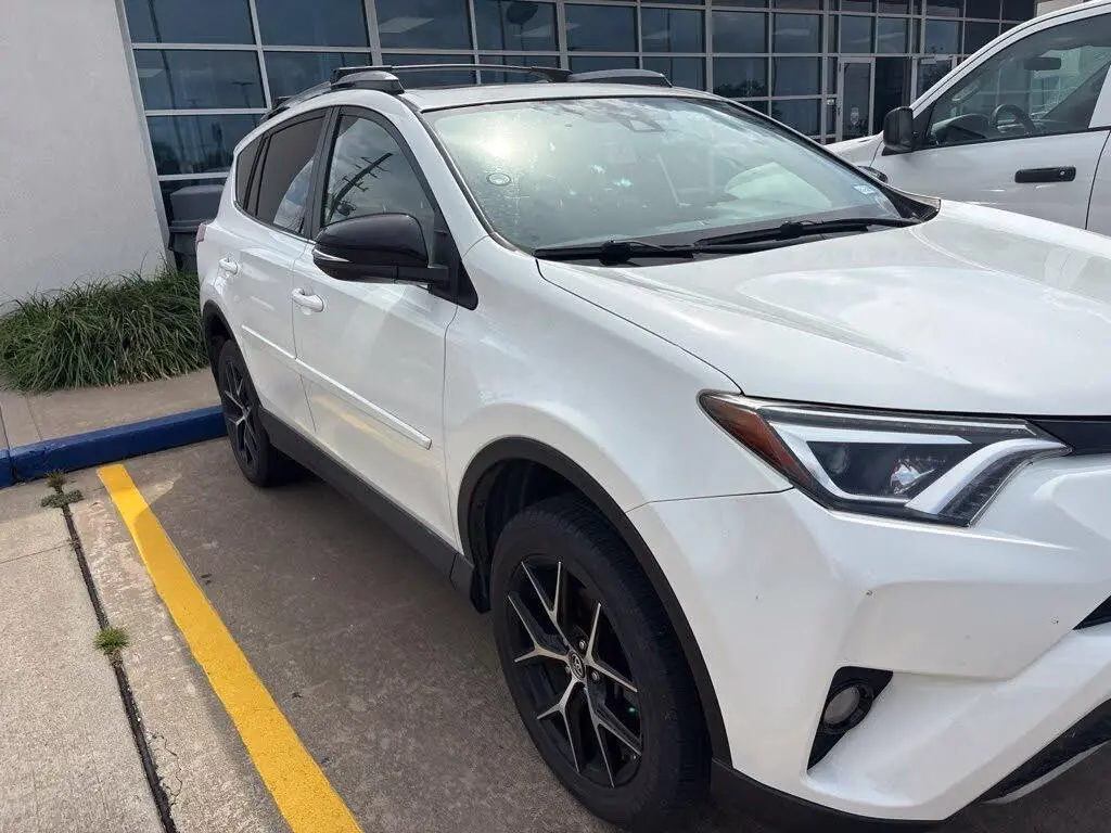 Toyota RAV4 2017 SE 4dr SUV