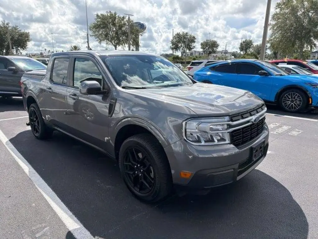 Ford Maverick 2023 Lariat 4dr SuperCrew 4.5 ft. SB