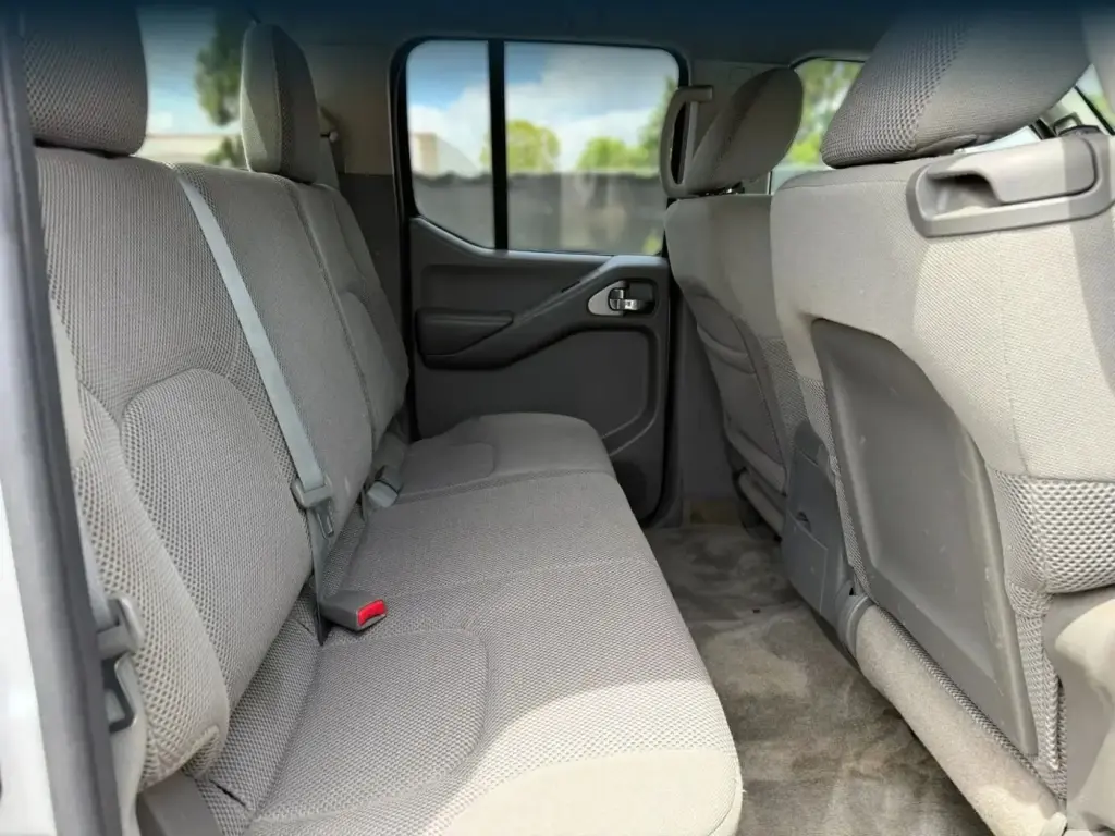 Nissan Frontier 2012 4x4 SV V6 4dr Crew Cab LWB Pickup 5A