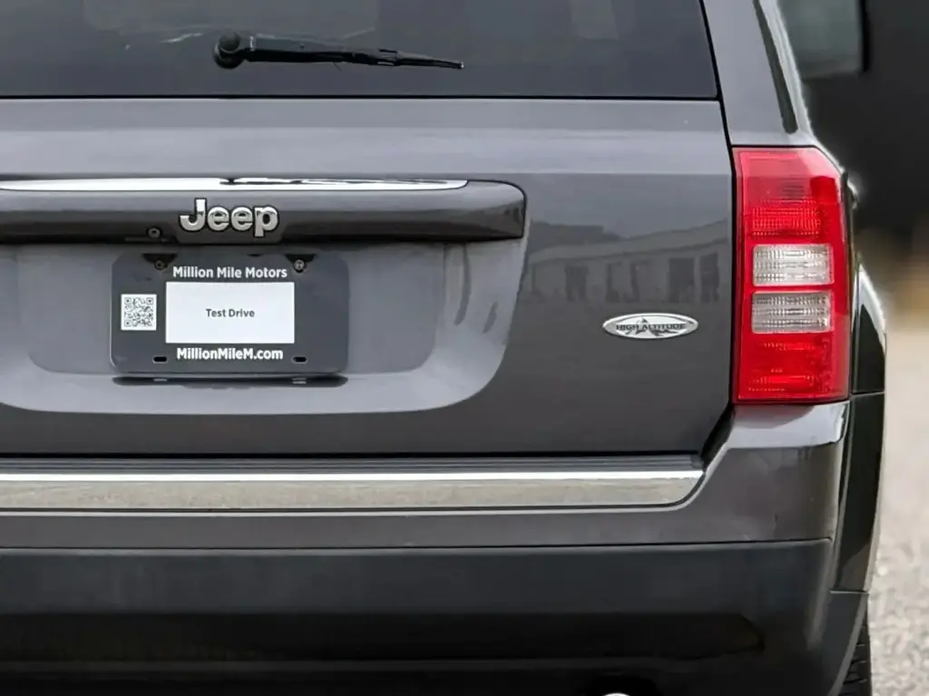 Jeep Patriot 2017 4x4 Latitude 4dr SUV
