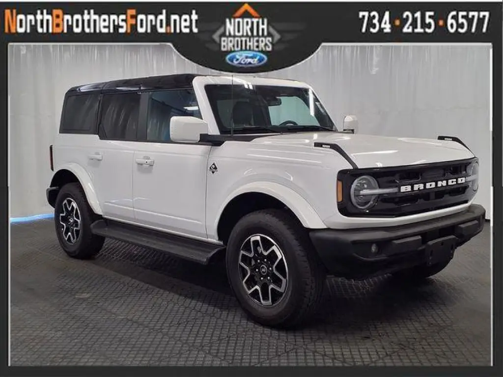 Ford Bronco 2025 4x4 Outer Banks SUV 4 puertas