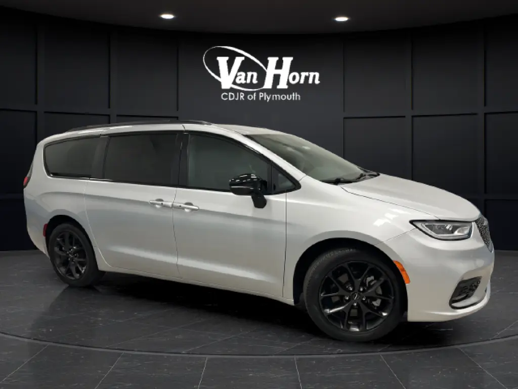 2024 Chrysler Pacifica
