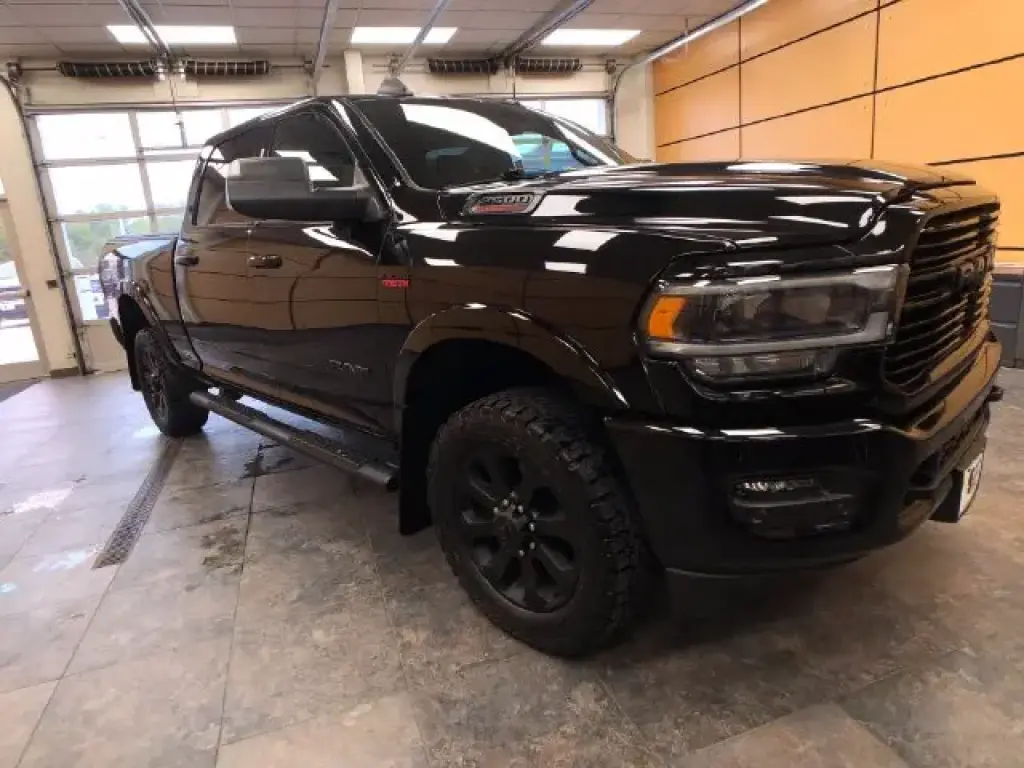 Ram 2500 2020 4x4 Laramie 4p Cab Camioneta de Tripulante 6.3 ft. SB