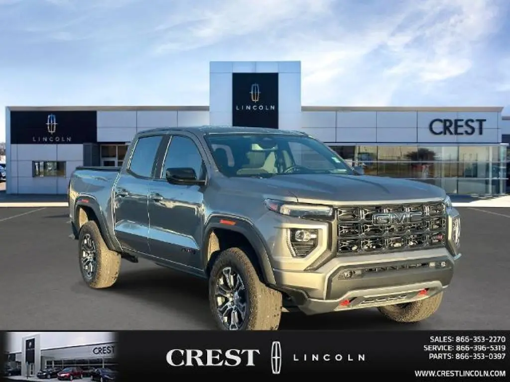 GMC Canyon 2023 4x4 AT4 4p Crew Cab 5 ft. SB