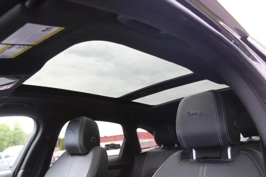 Jaguar F-PACE 2025 AWD P250 R-Dynamic S 4dr SUV