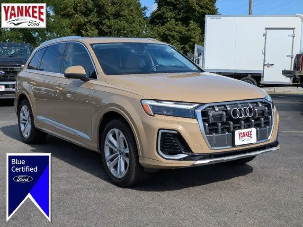 Audi Q7 2025 AWD quattro Premium 45 TFSI 4dr SUV