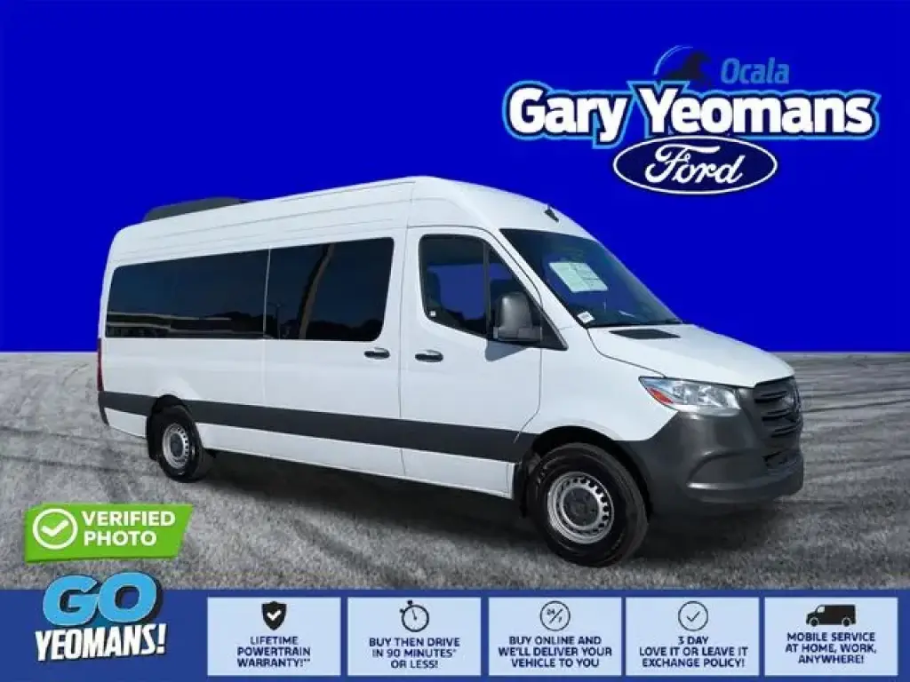 Mercedes-Benz Sprinter 2025 2500 3dr 170 in. WB High Roof Passenger Van (2.0L I4)