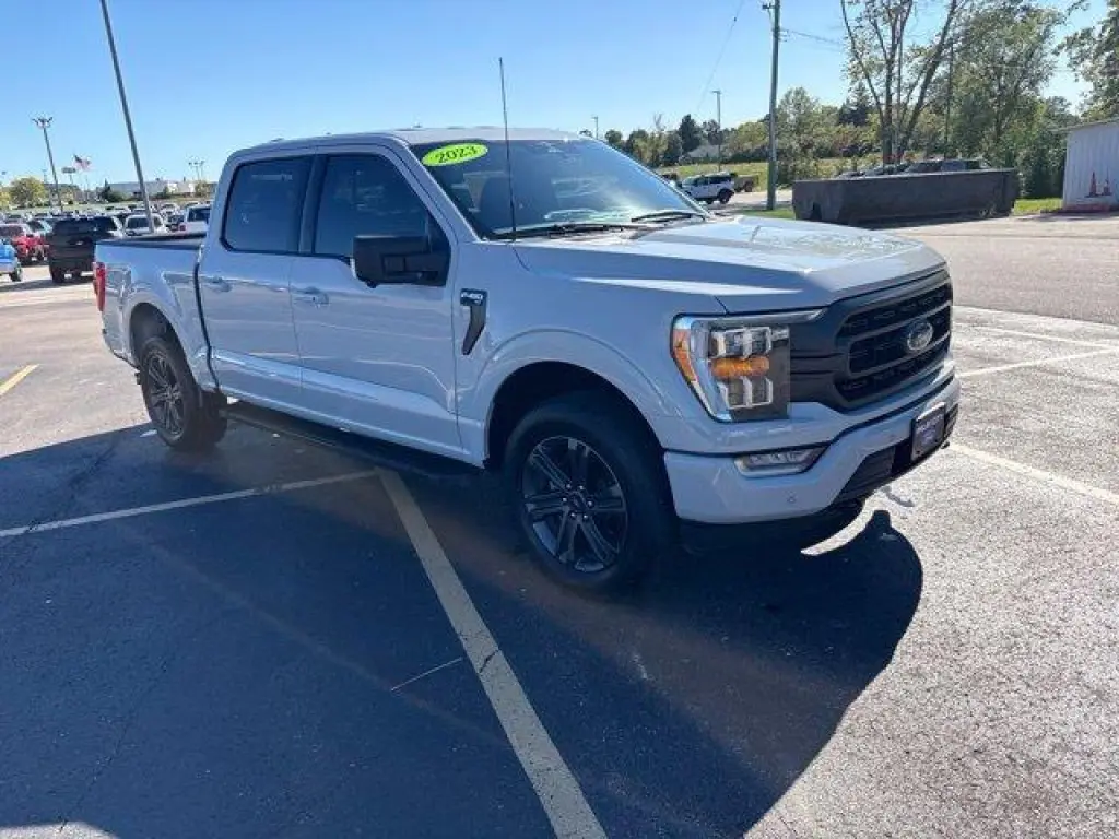 Ford F-150 2023 4x4 XLT 4dr SuperCrew 5.5 ft. SB