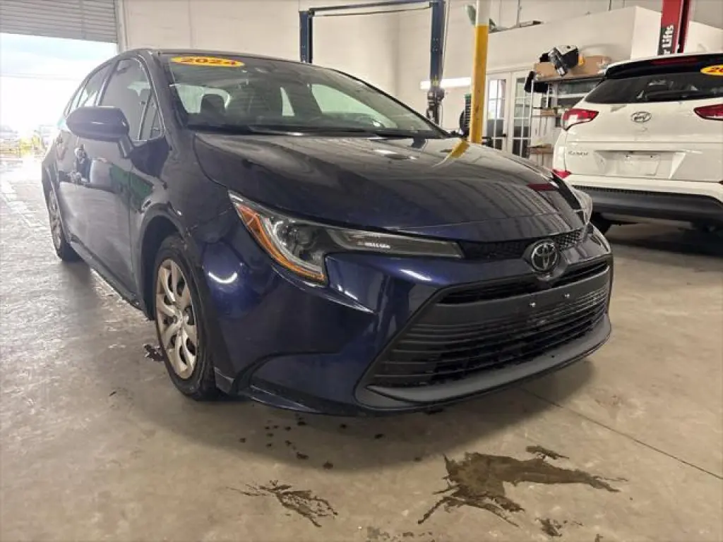 Toyota Corolla 2024 LE Sedán 4 puertas