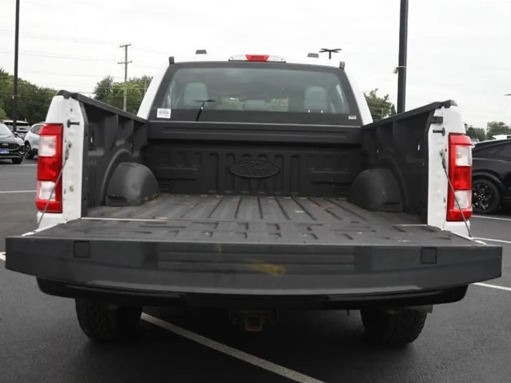 Ford F-150 2021 4x4 XL 4dr SuperCrew con cabina de 5.5 pies de largo